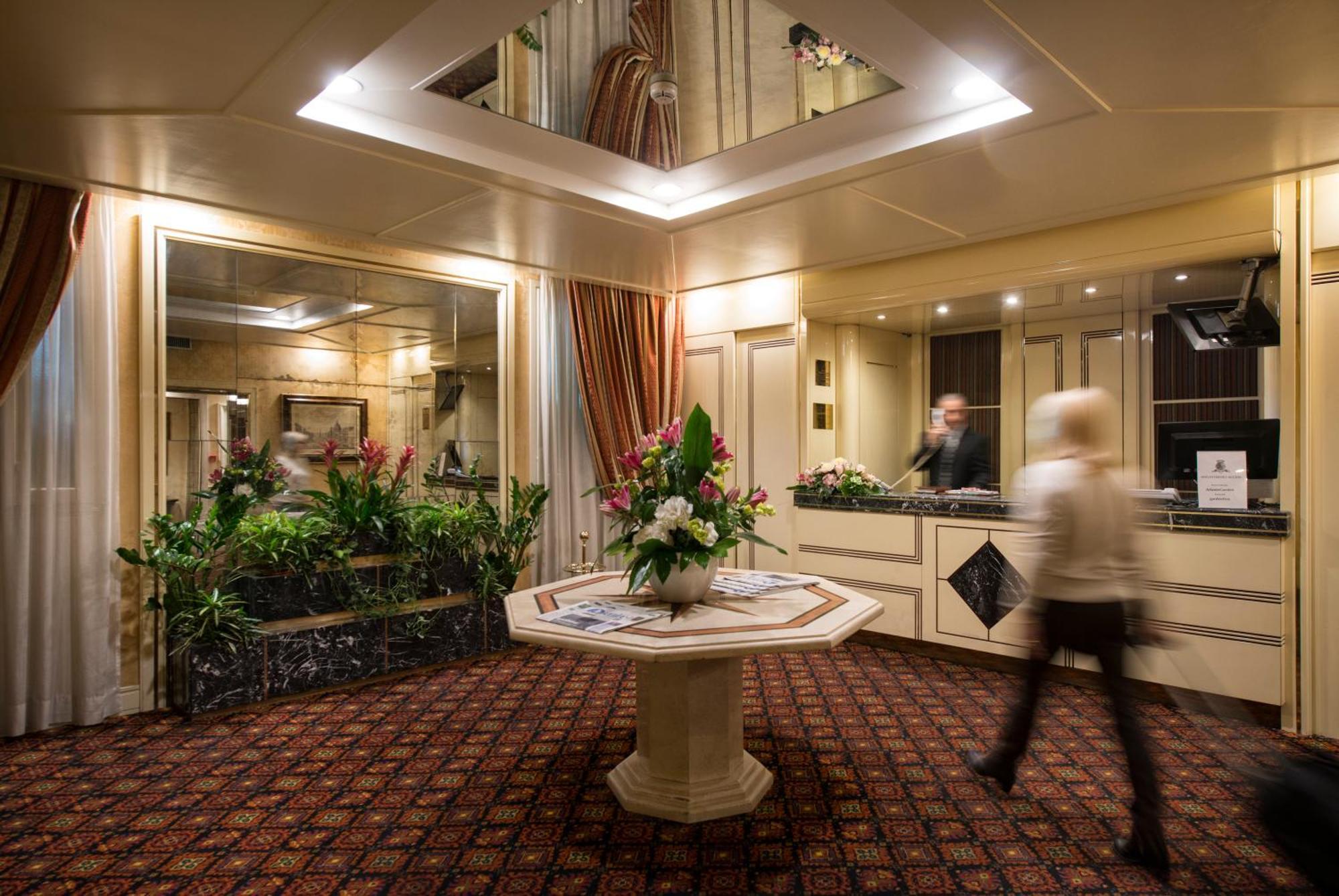 Atlante Garden Hotel Рим Екстер'єр фото